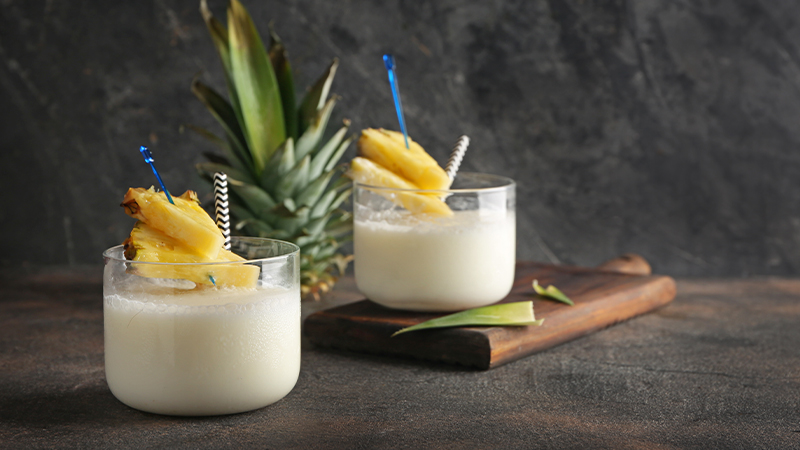 Pineapple RumChata Cocktail is one of the best RumChata cocktails