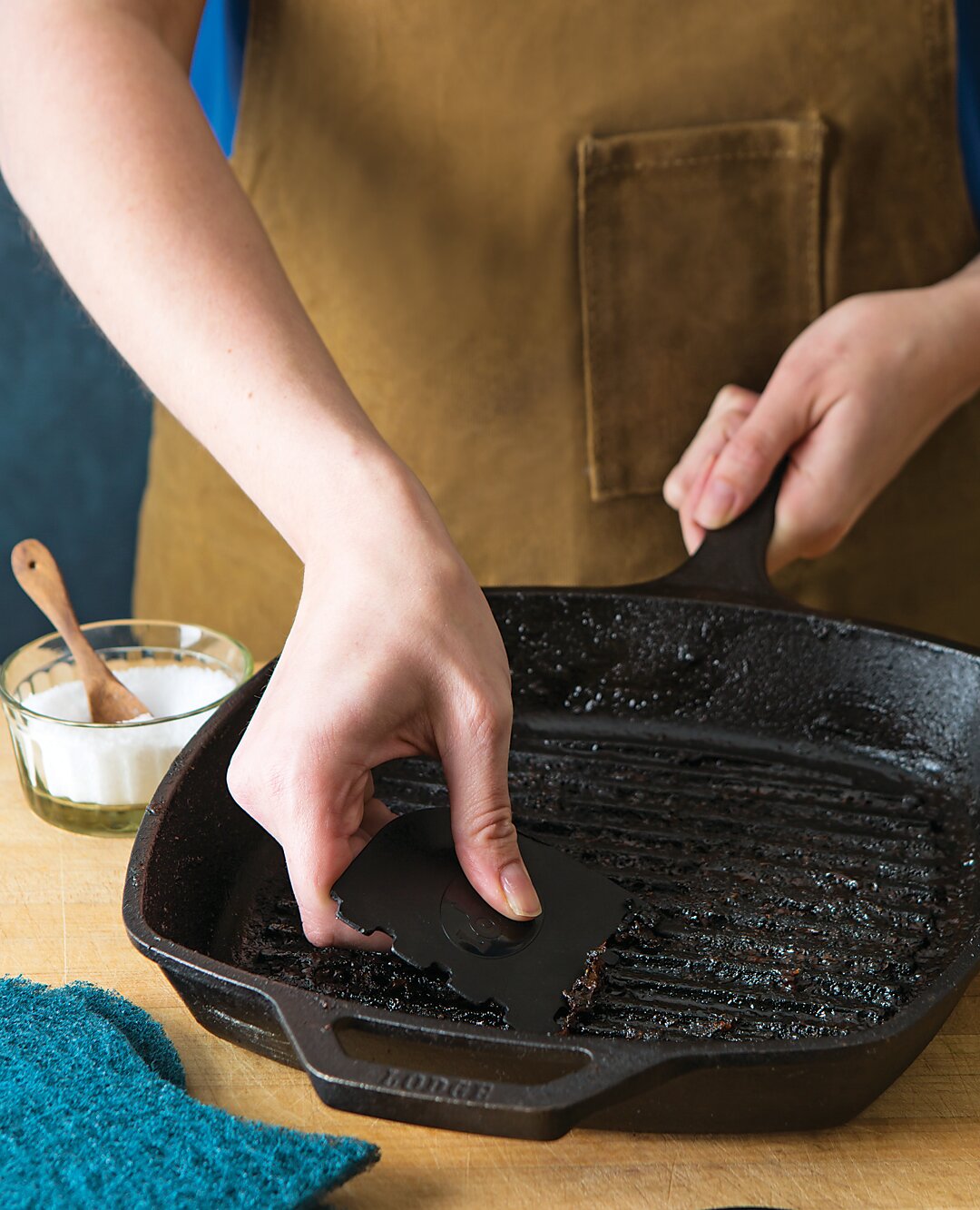 Ask the Pro: Clean Your Baking Pan