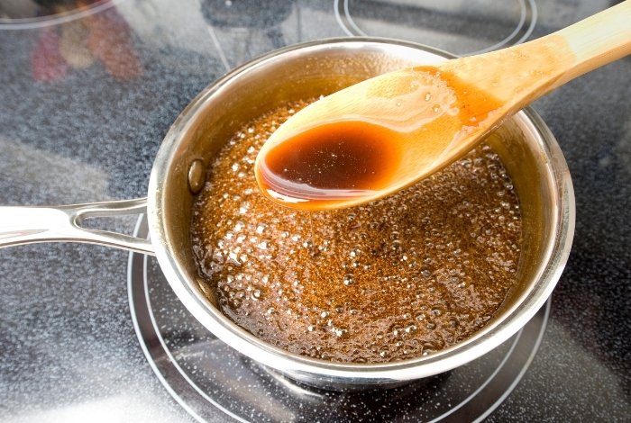 How to thicken caramel sauce by boiling on the stove
