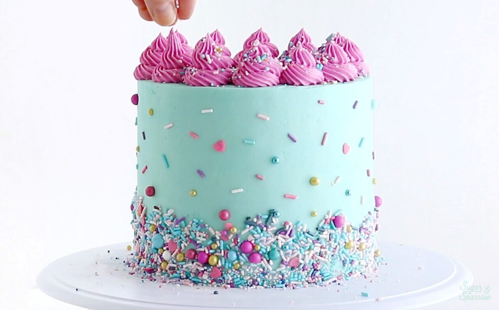 decorate cake with sprinkles