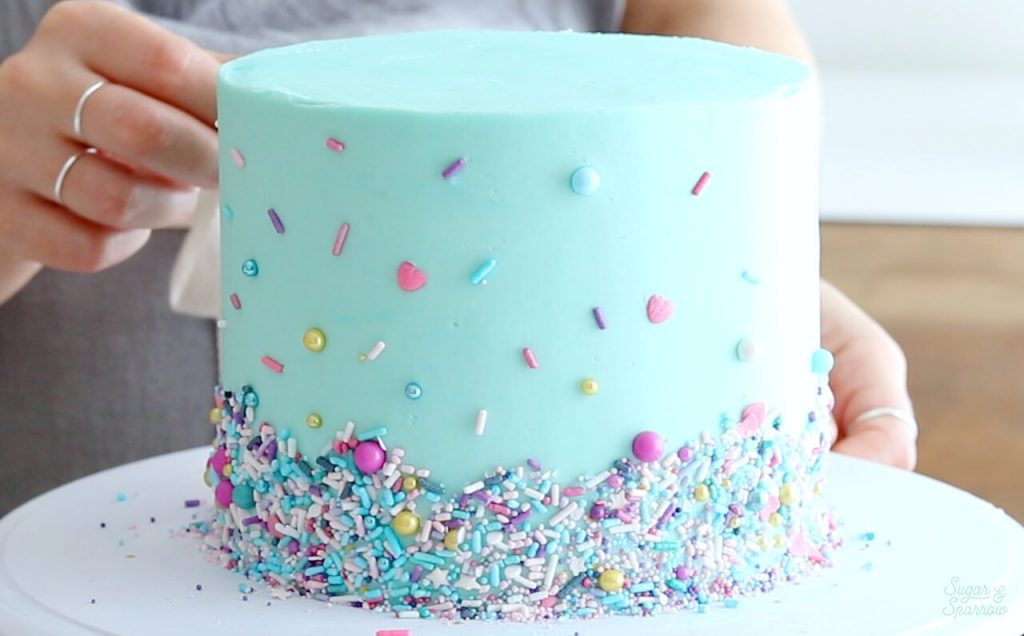 cake decorating instructions with sprinkles