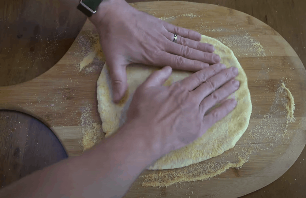 Shape pizza dough