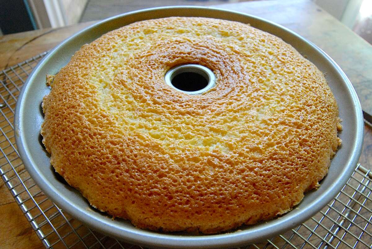 How-To-Prevent-Casting-Cake-From-Stick Via @kingarthurflour