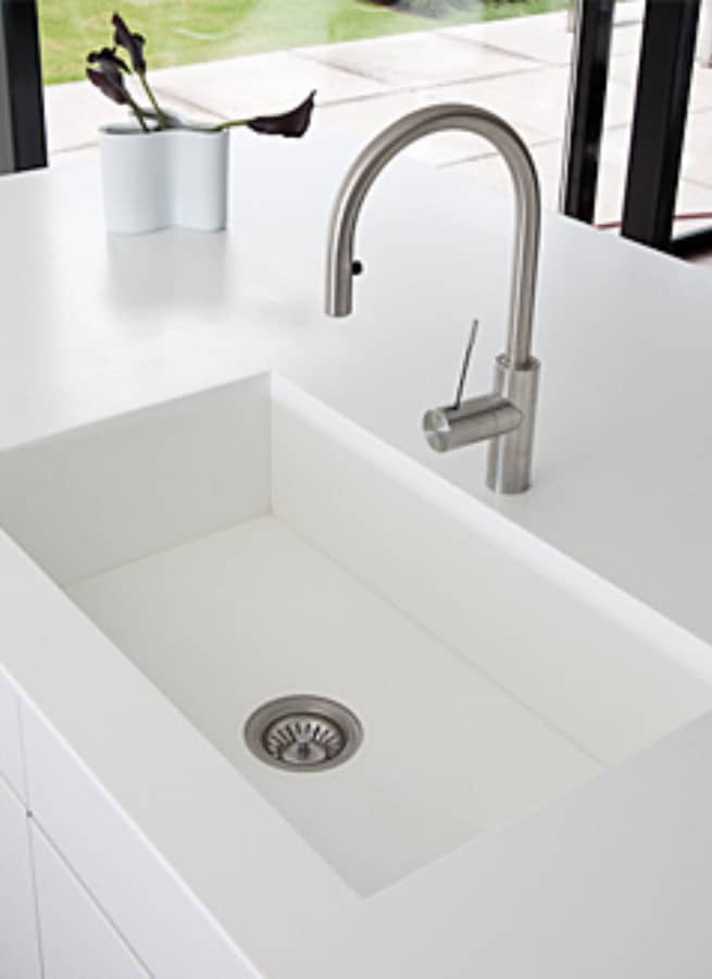 Kitchen sink made of solid surface