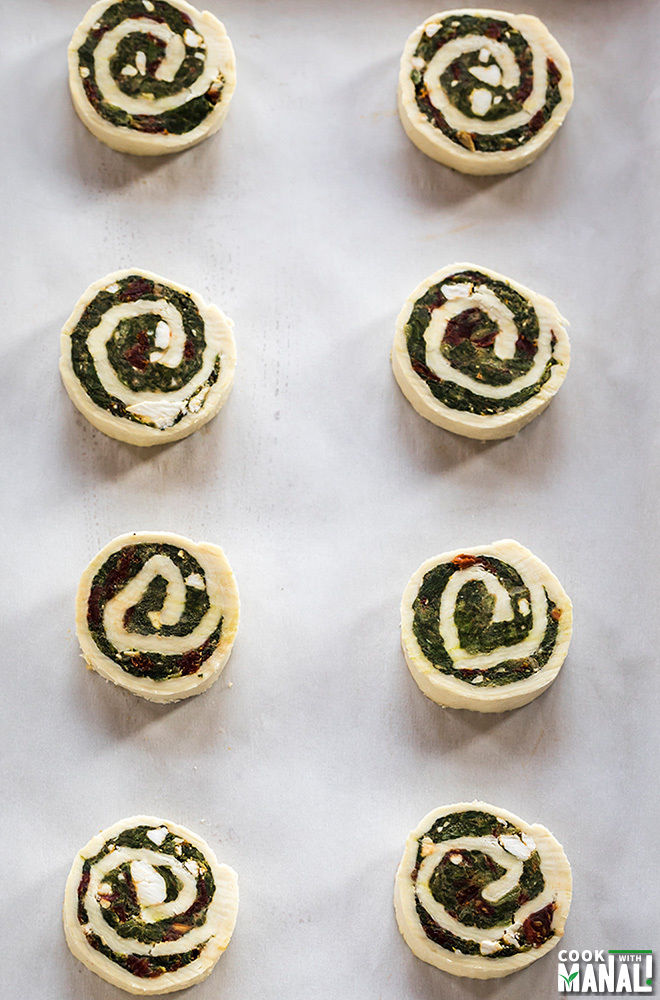 Cut the puff pastry and arrange it on a baking tray