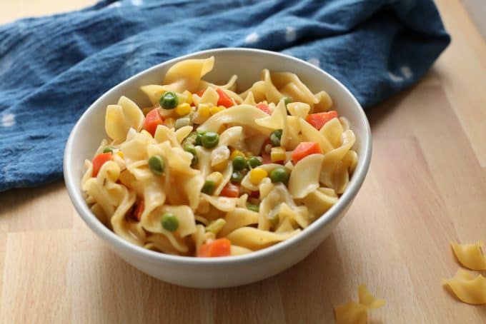 vegetables and cream noodles