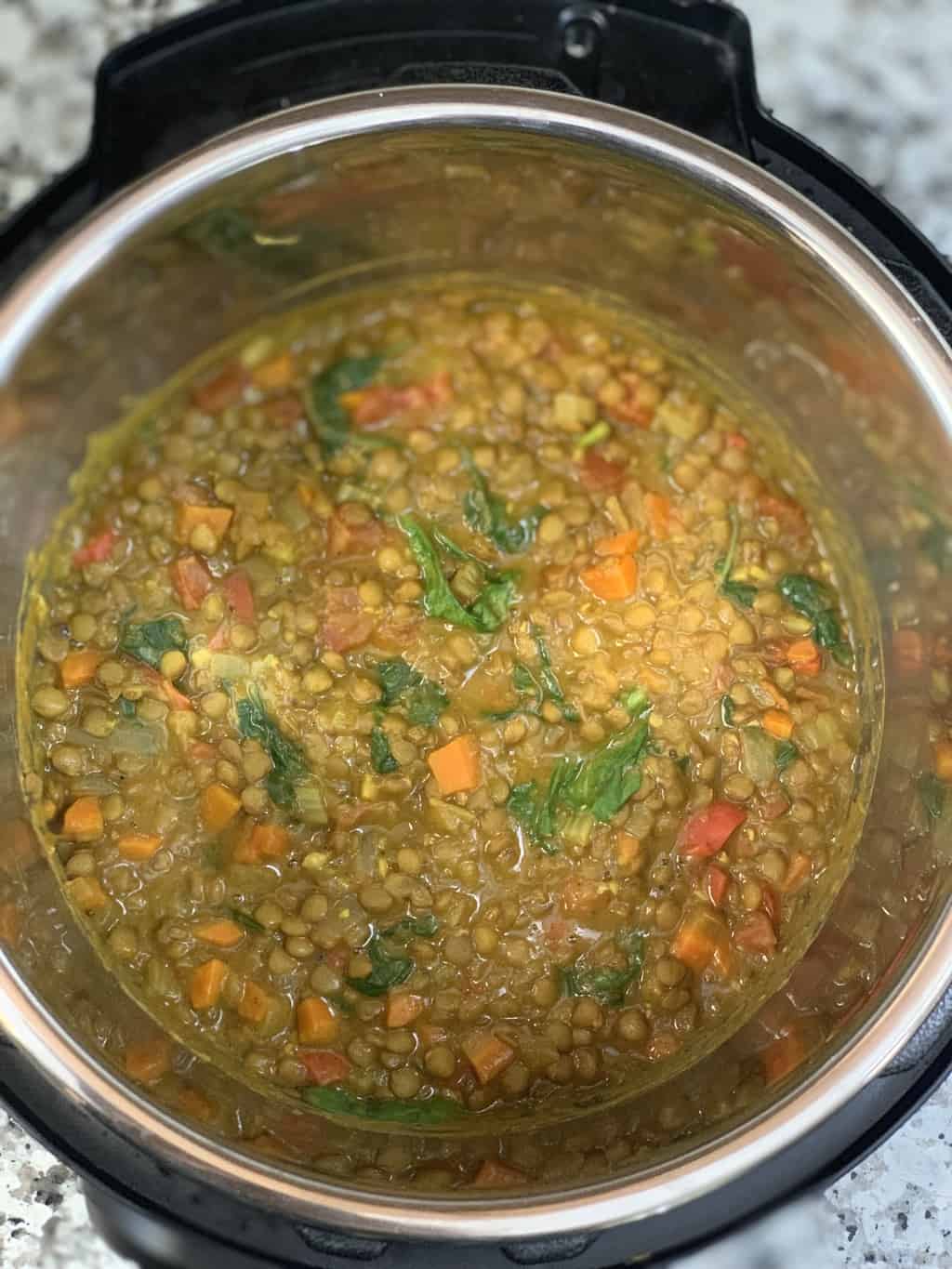 Spinach and lentil soup in an instant pot