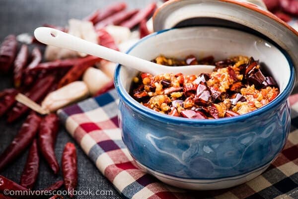 Szechuan Chili Garlic Sauce All Purpose - Cook this versatile sauce and you can easily create your favorite Sichuan dishes in less than 20 minutes | takeoutfood.best