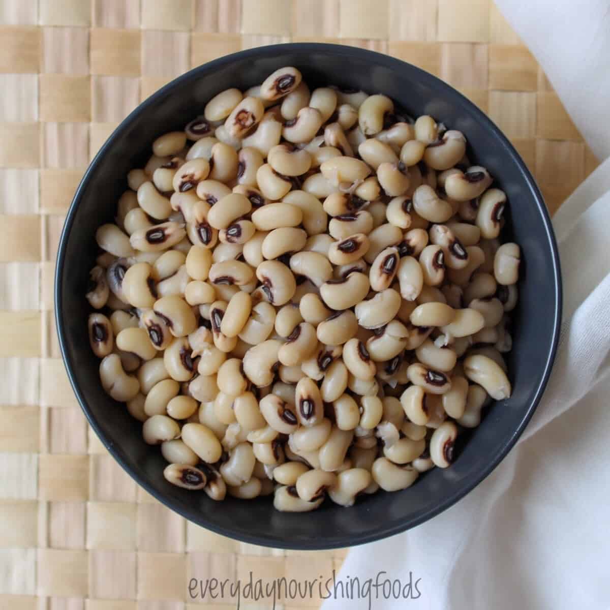 Black-eyed peas cooked in a bowl