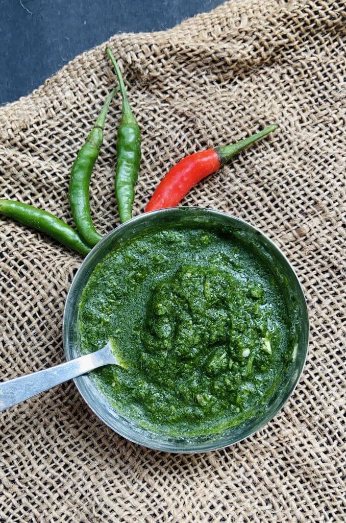How to make dhaniya chili sauce | Indian cilantro chili sauce 3