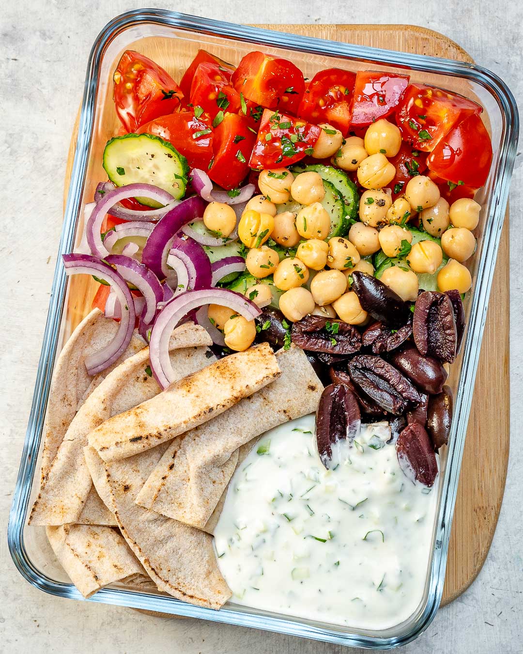 Recipe for cleaning a Greek salad lunch box
