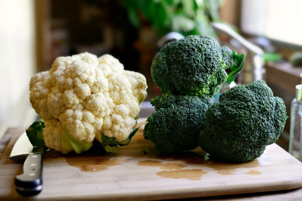 Grilled Broccoli + Cauliflower Soup l takeoutfood.best (5)
