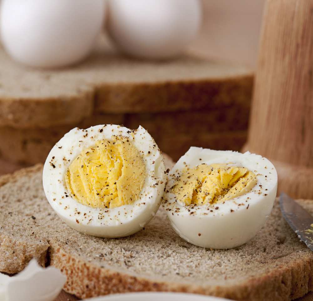 boiled eggs in the microwave