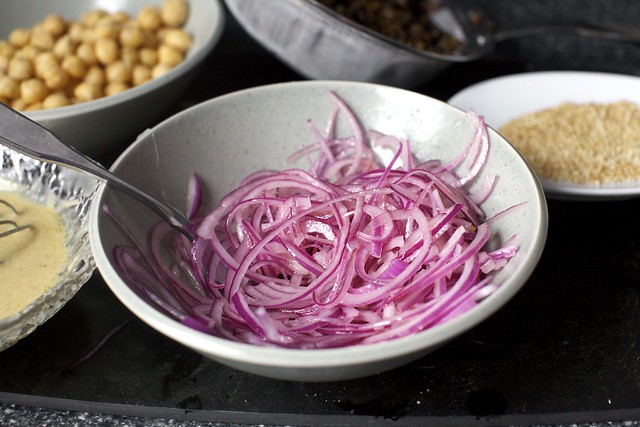 shallots with lemon juice, salt and soon, Feta