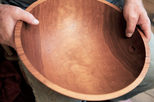 The best wood for caesar salad bowls