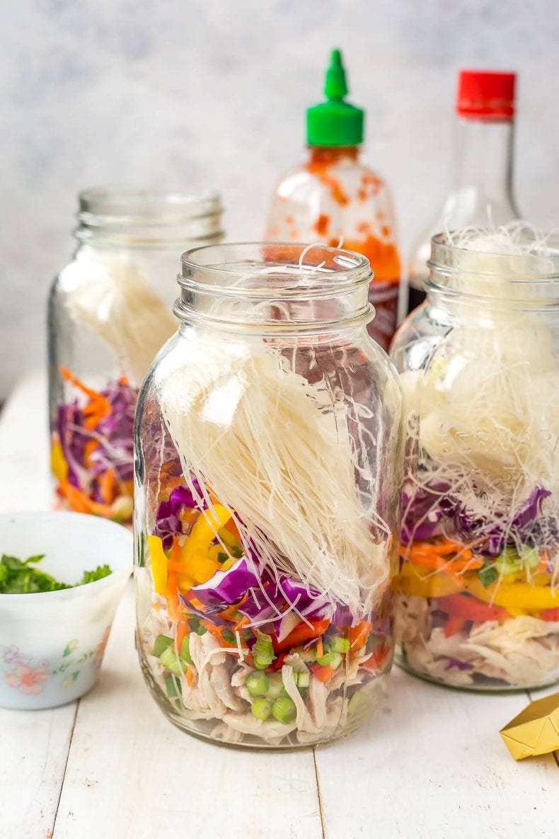 These Mason Jar Instant Noodles are the perfect commute to work packed full of raw veggies, quick vermicelli & shredded chicken! #InstantNoodles #MasonJar