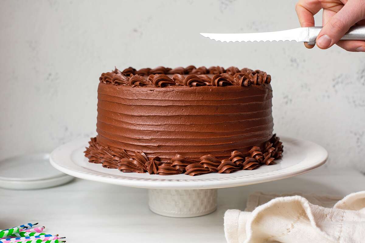 Best way to cut cake via @kingarthurflour
