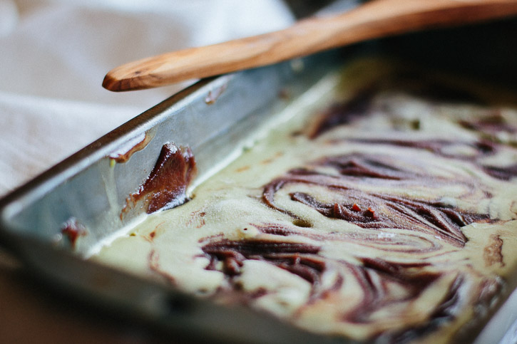 This sweet red bean Matcha green tea ice cream is creamy and soft with the refreshing taste of matcha tea with the sweetness of red bean filling. | www.megiswell.com