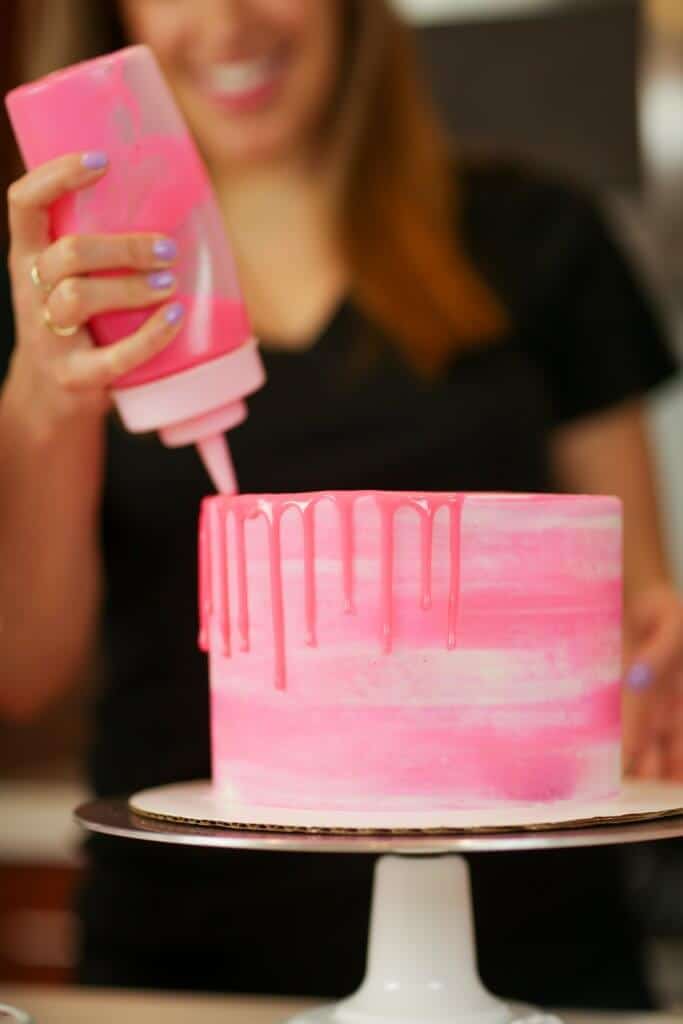 pink drip cake image
