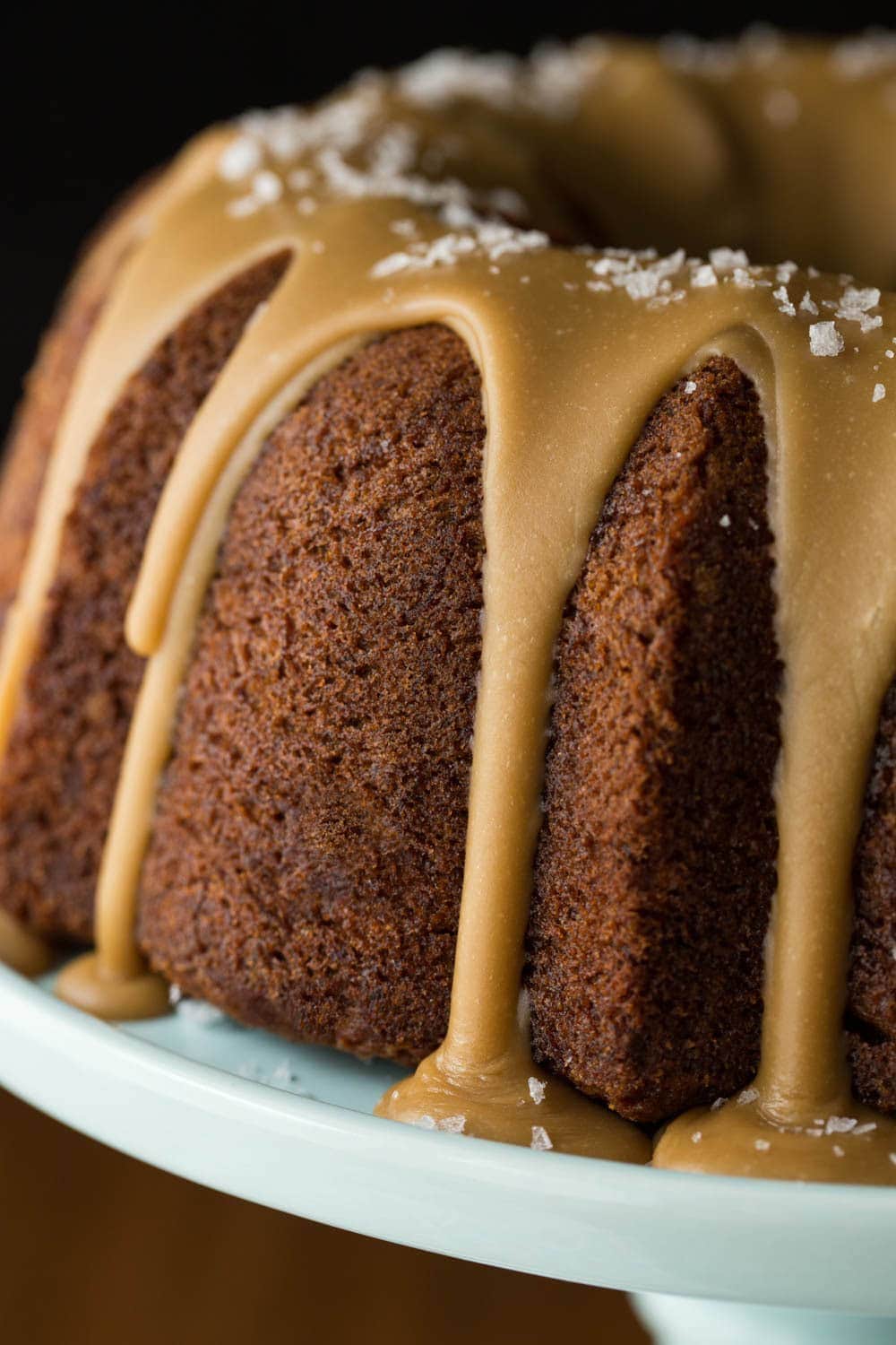 How to Ice a Bundt Cake - an easy video demonstration of how to make a Bundt cake look the way it should! takeoutfood.best