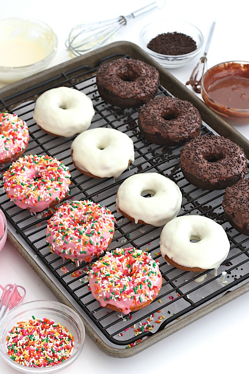 Baked 2-ingredient donuts