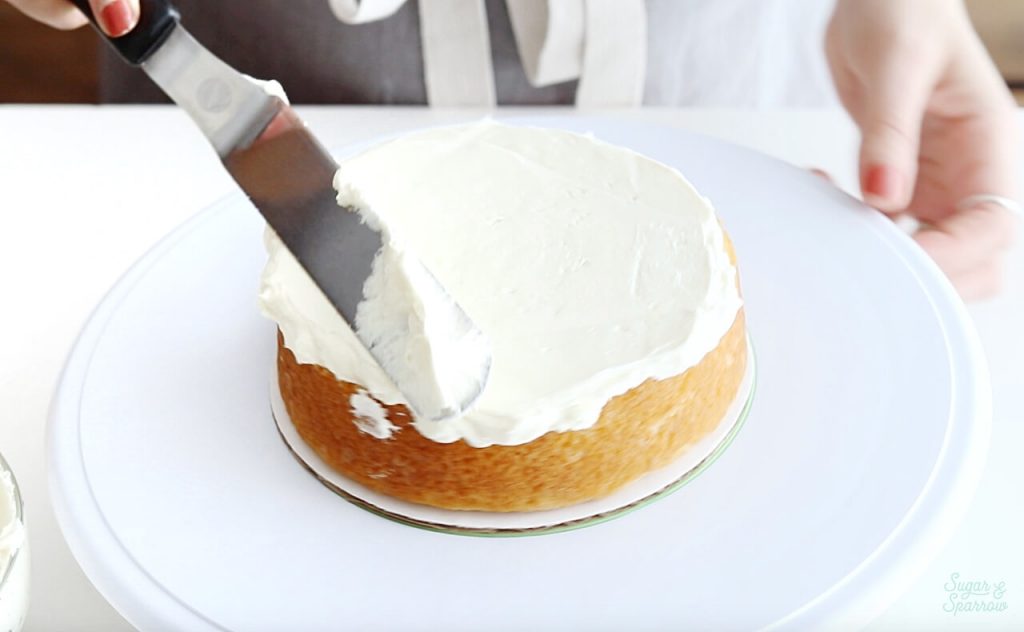 how to add butter cream to cake