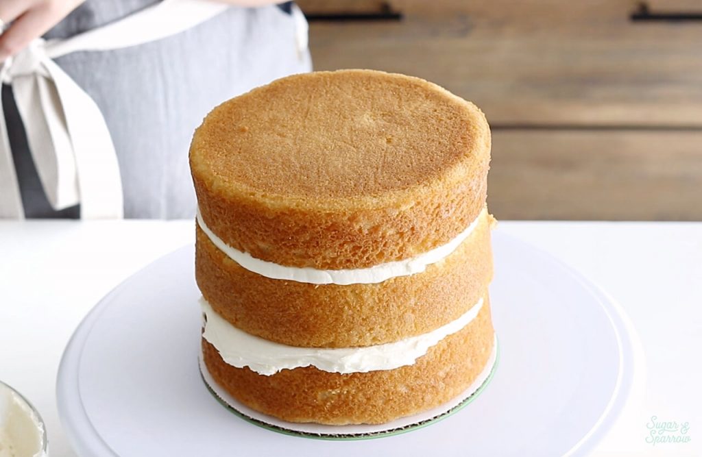 how to fill and layer cake