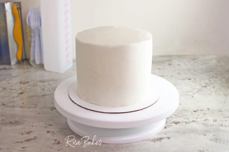 frosted white melt for canned drip cake