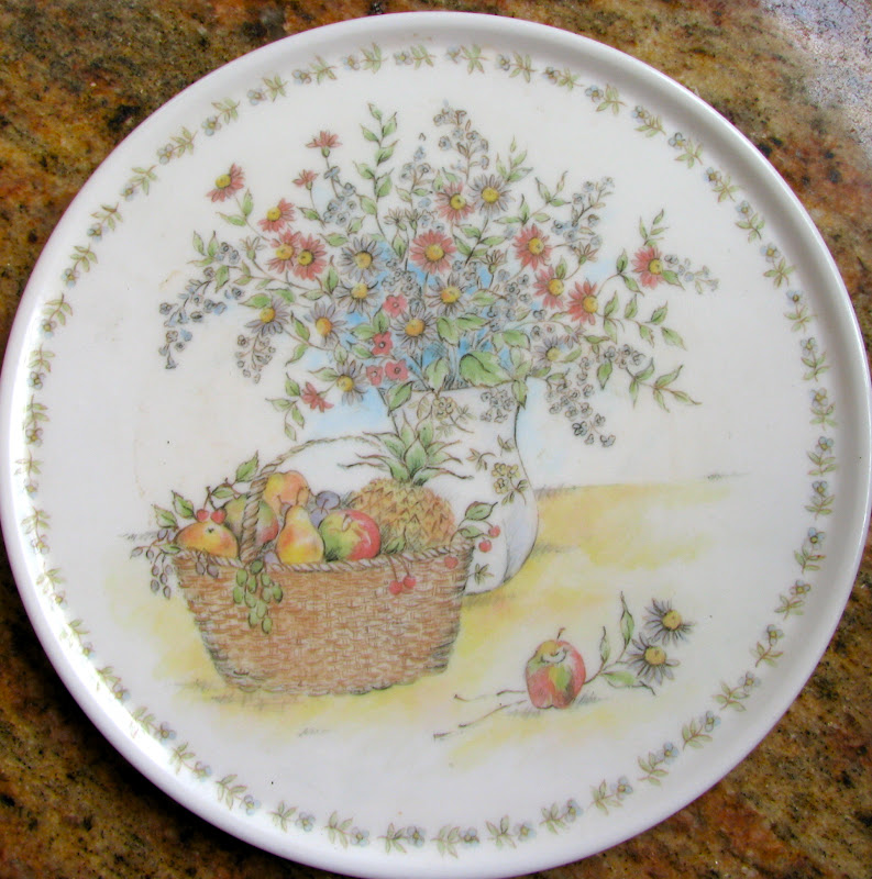 decorated with melamine with baskets and flowers on it