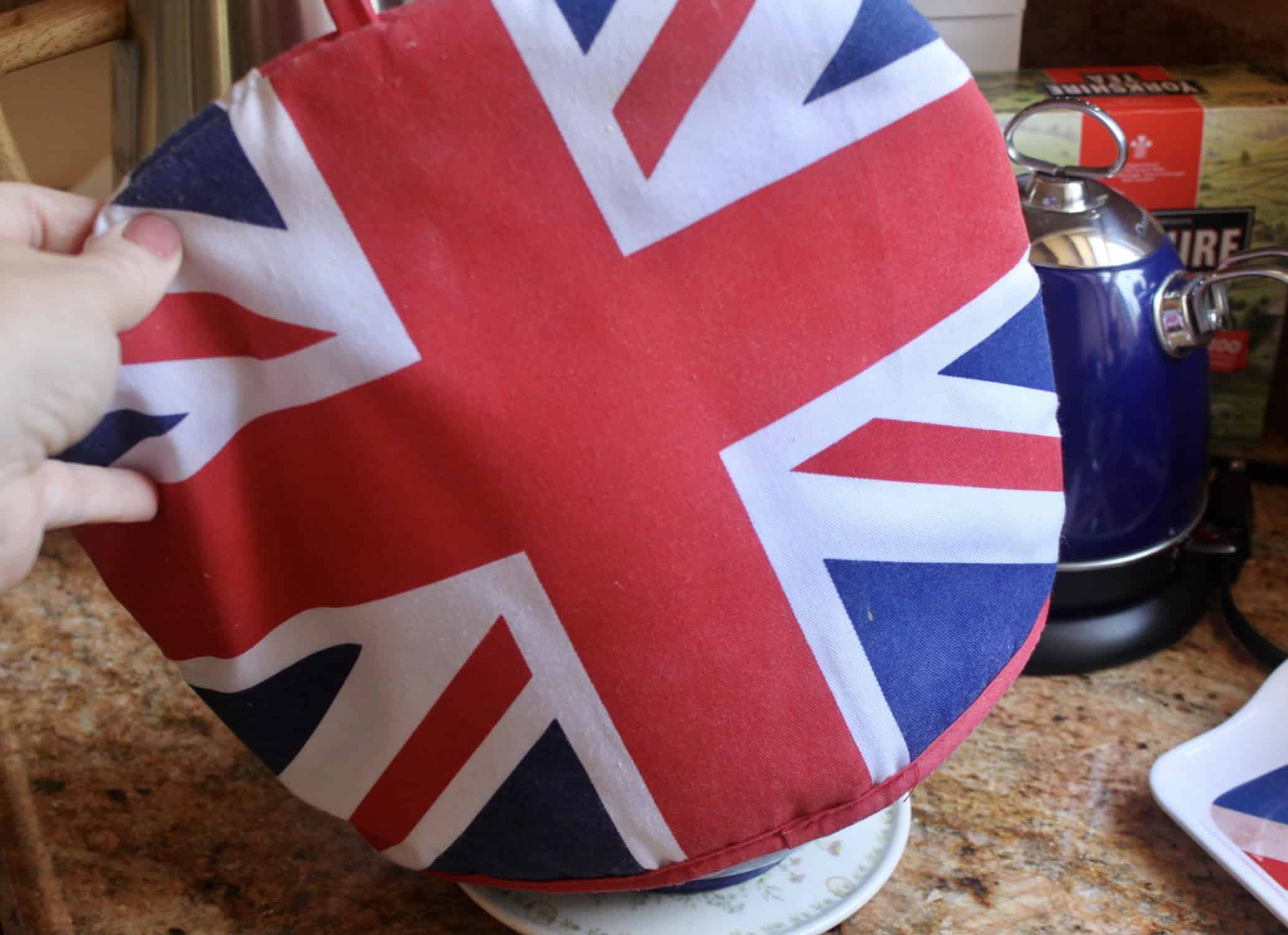 put the Union Jack teapot in the teapot