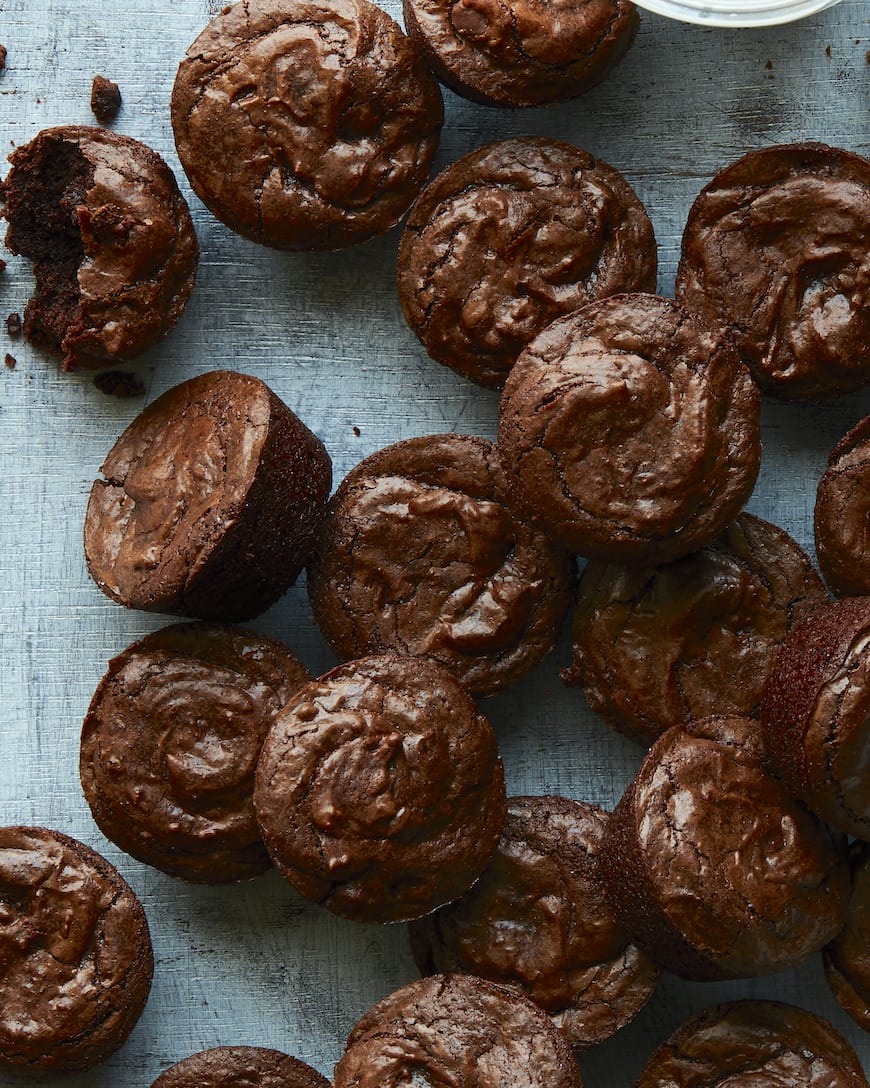 Crinkle Top Brownie Bites from takeoutfood.best (@whatsgabycookin)