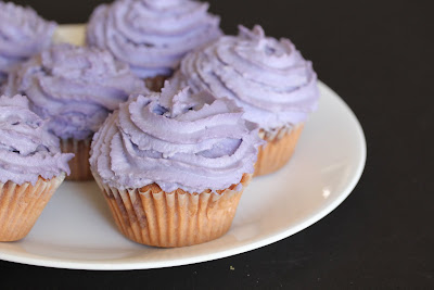 Close-up photo of cupcakes