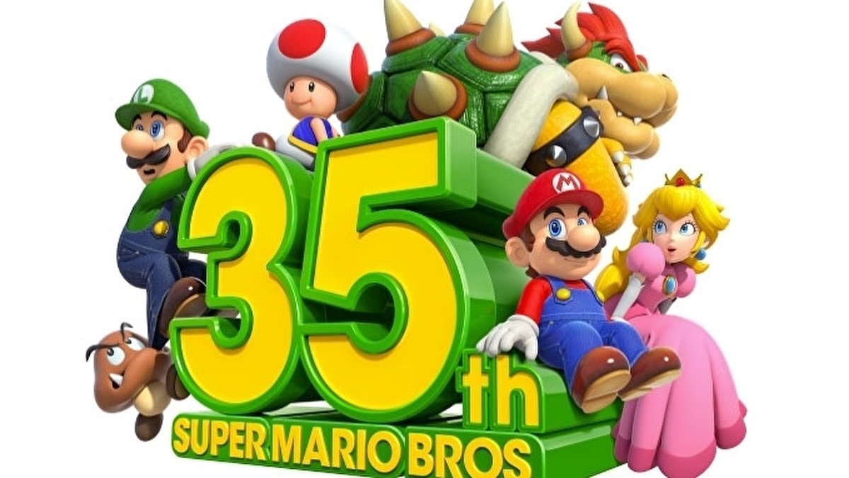 Screenshots of Super Mario Bros. 35