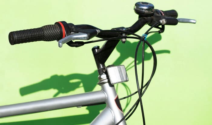 Can I raise the handlebars on my bike?