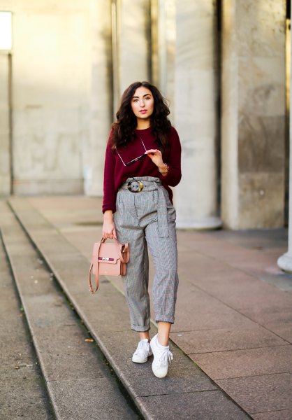 Dark green turtleneck sweater high-collar plaid pants