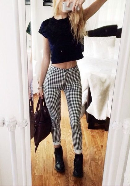 black t-shirt checkered skinny pants