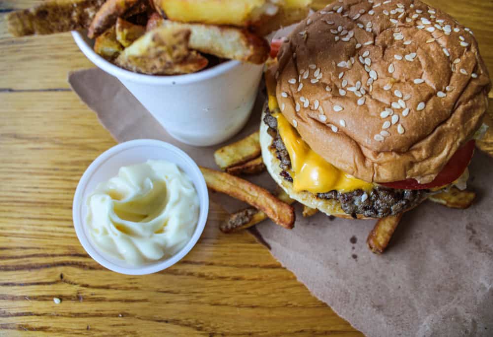 Cheesy Hamburger and crunchy hand-cut fries with Mayo