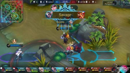 Fighting hero Alucard savage in combat Mobile Legends Bang Bang