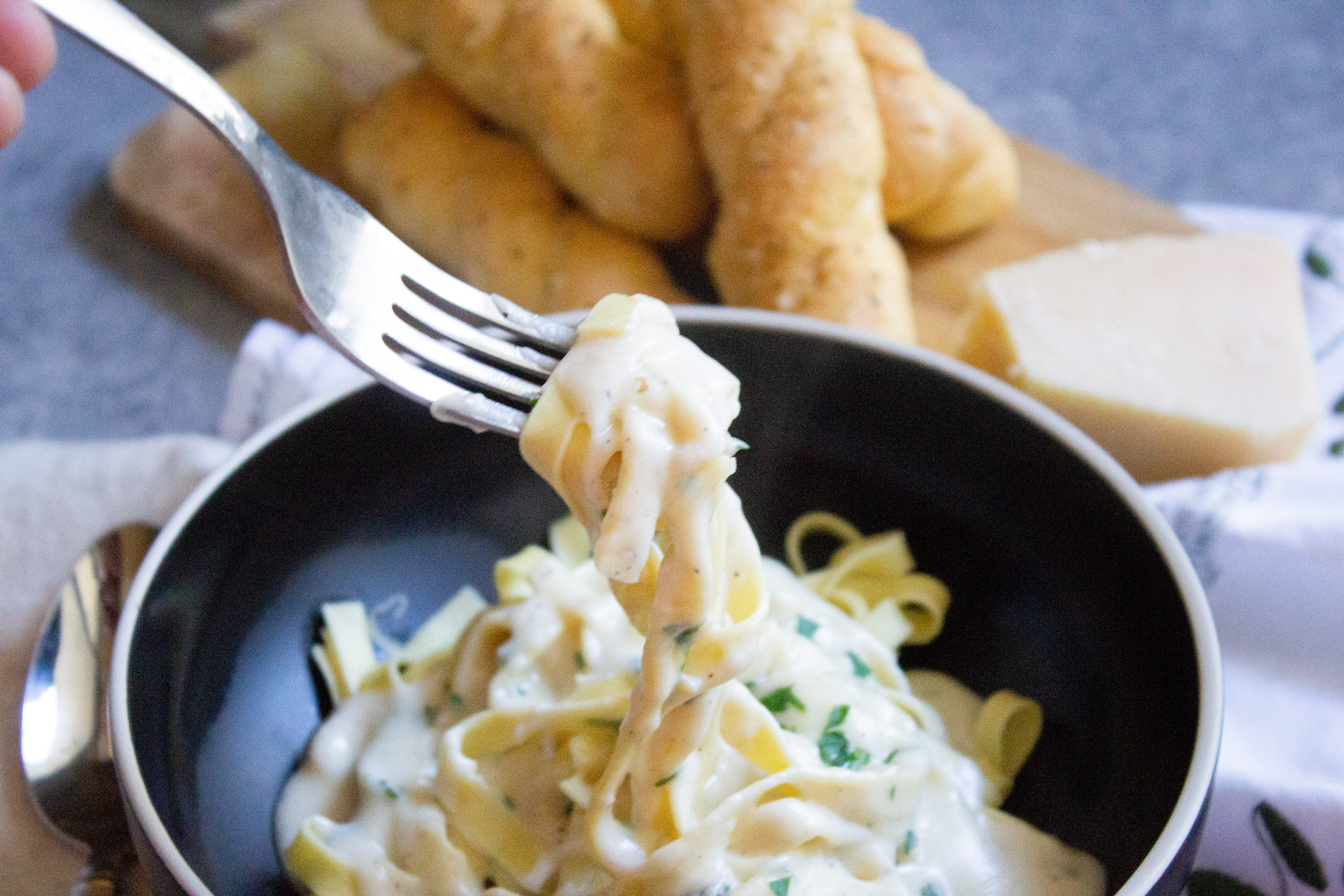 How to make alfredo sauce without cream cheese