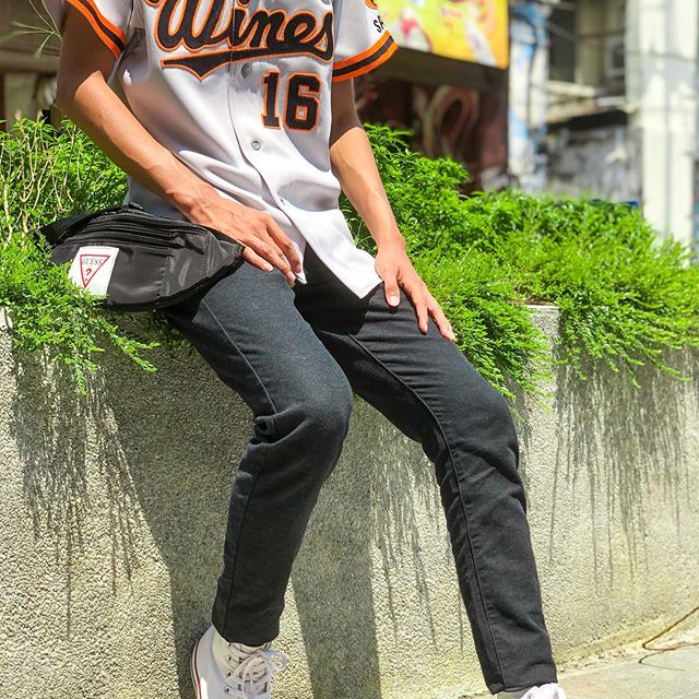 Streetwear style outfit with baseball shirt