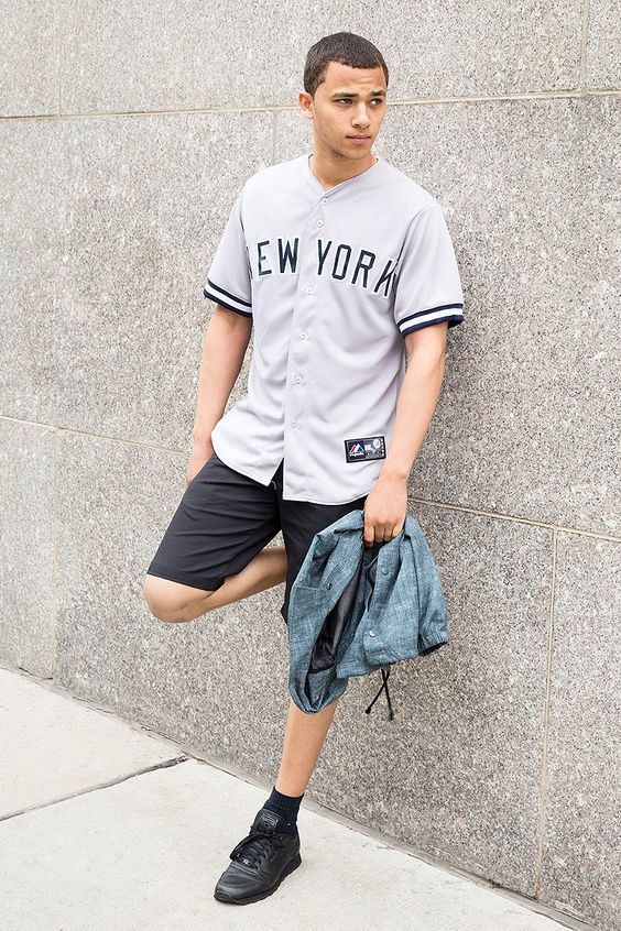 how to wear a baseball jersey casually