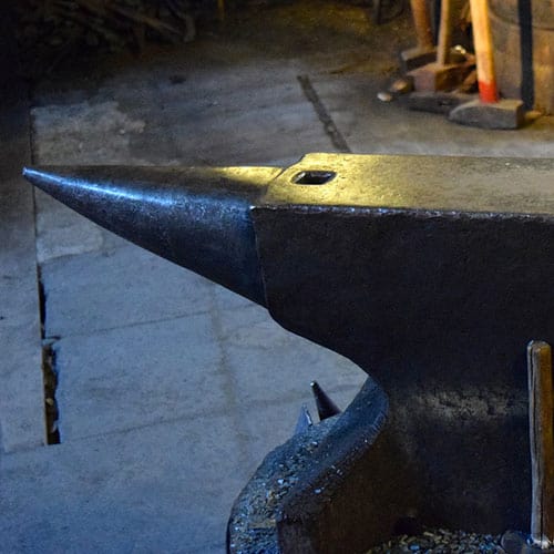 best material of anvil blacksmithing 4