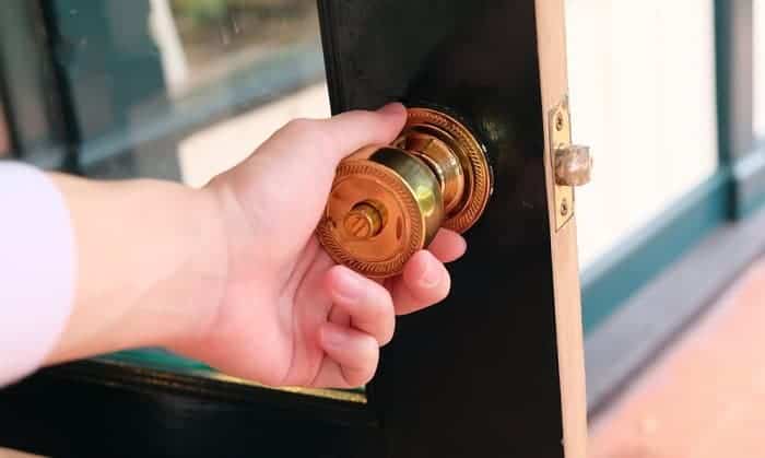 door lock knob