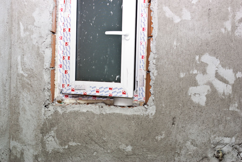 How to put bricks around the window