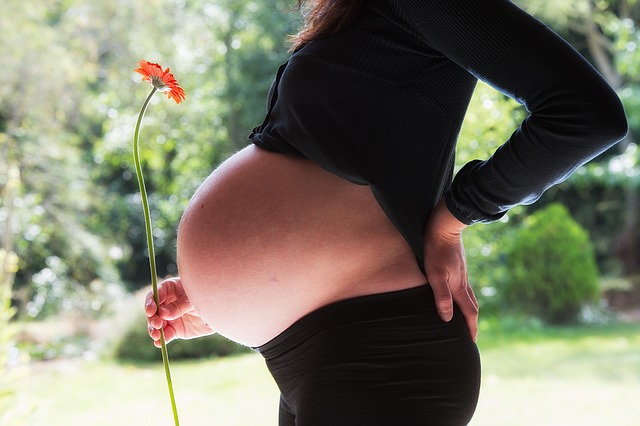 Why do women eat cornstarch during pregnancy?