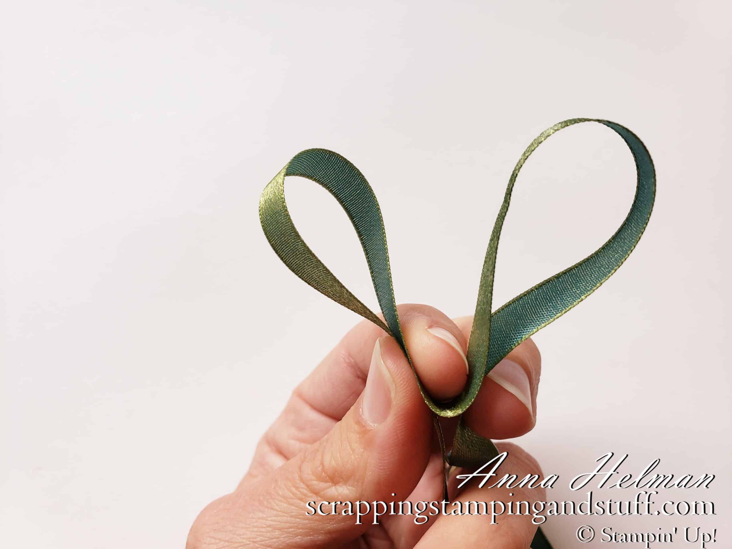 Learn to bow for cards - 10 tips to tie a perfect bow every time!