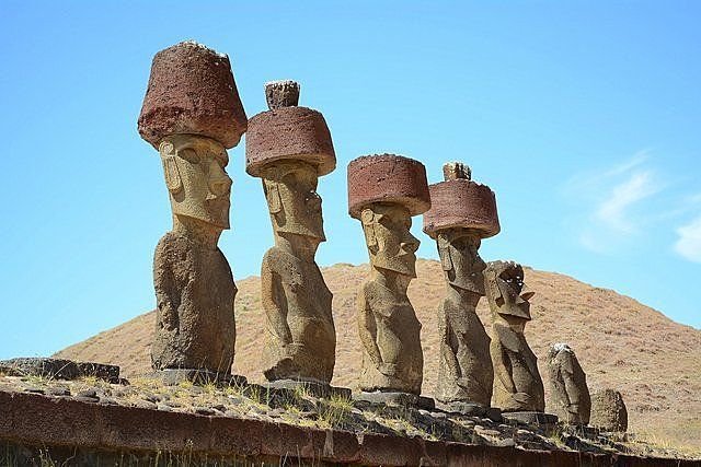Las estatuas del Ahu Nau Nau son las mejor conservadas de toda la Isla de Pascua
