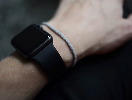Tips for wearing a bracelet with Apple Watch