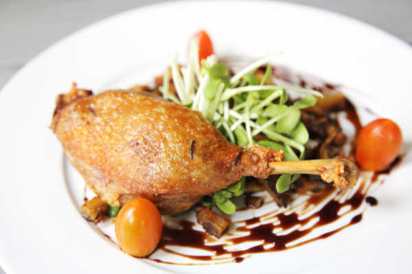 Braised duck with vegetables