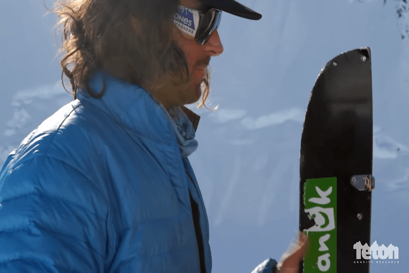 Torstein Horgmo dives into his snowboard.